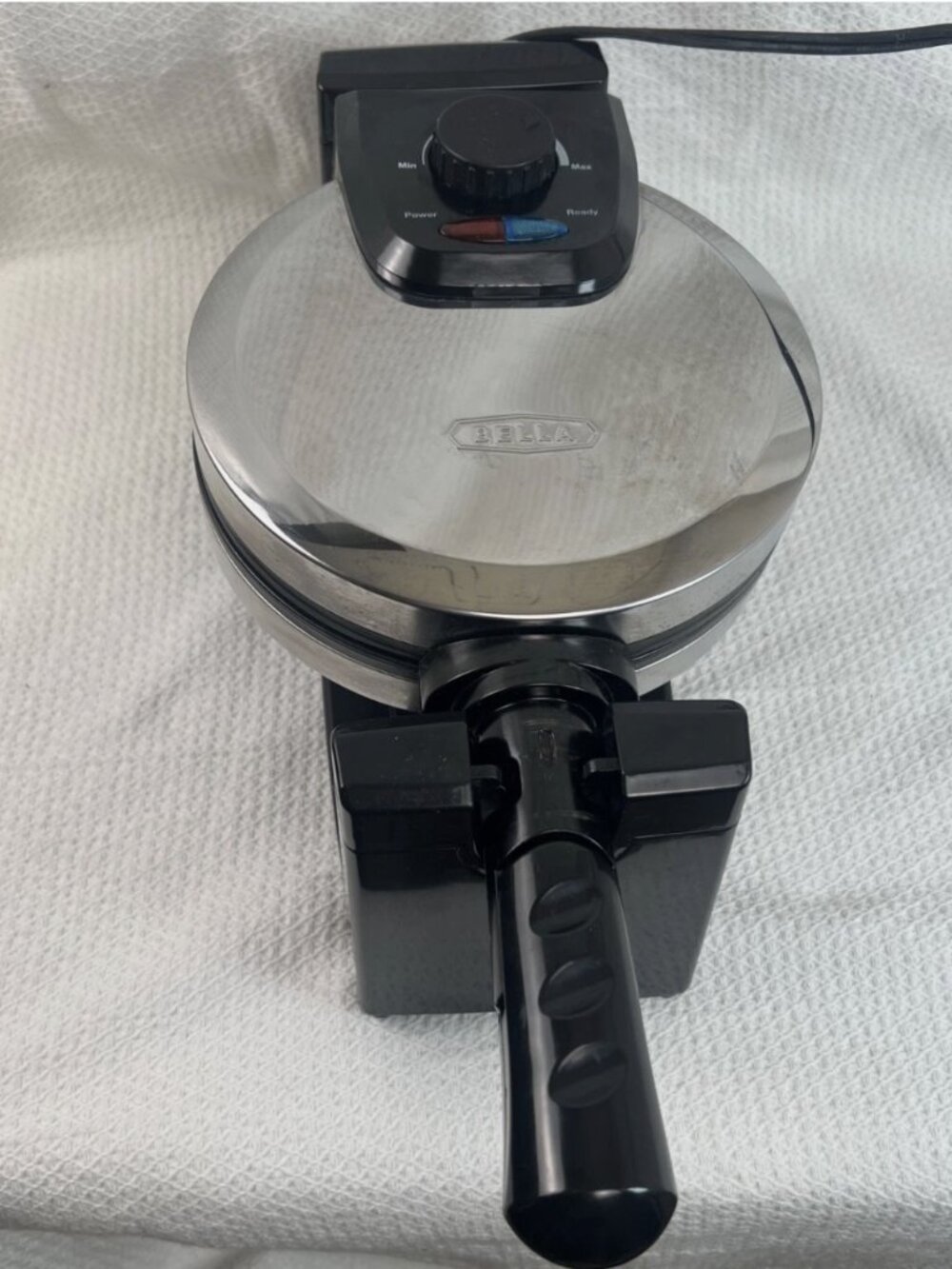Bella Sensio GH-805 Rotating Belgian Waffle Maker Nonstick
